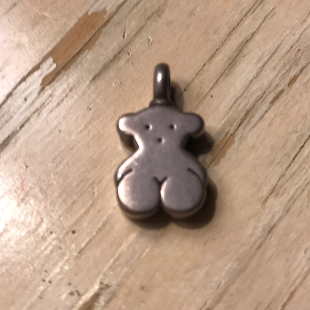 Tous charm